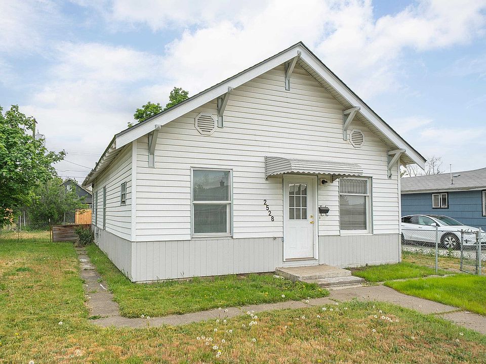 1st image of 2528 E Rowan Ave