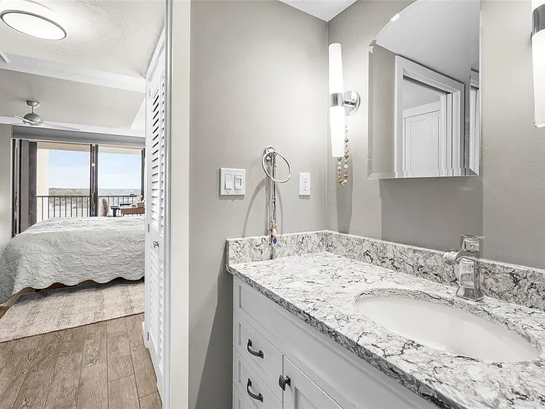 707 S Gulfstream Ave #906 — Photo 29
