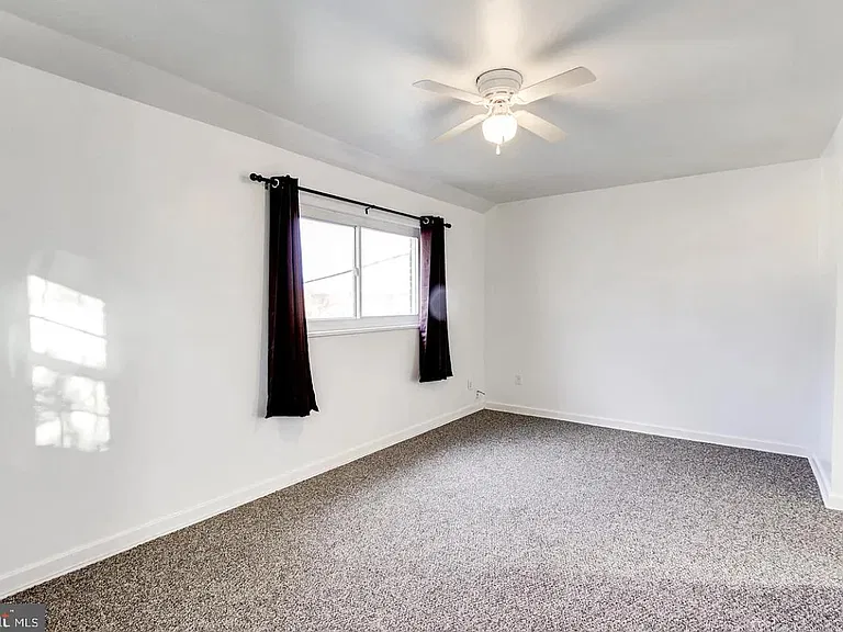 5907 Longfellow St — Photo 7