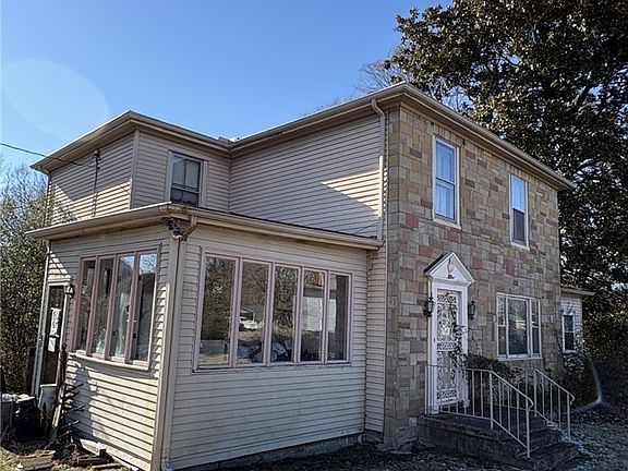 2nd image of 1409 Hungary Rd