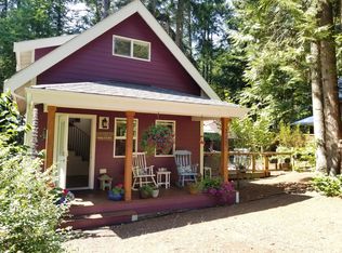 717 Claire Ln, Point Roberts, WA 98281