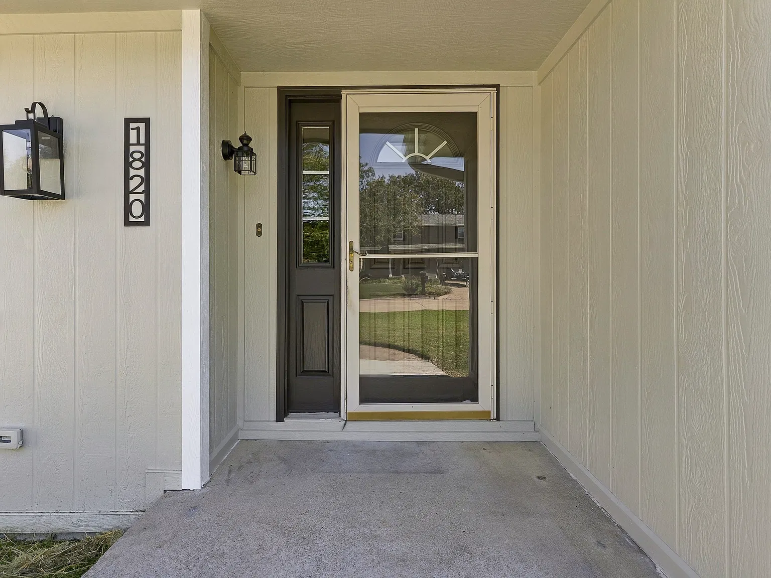 5 bed, 3064 sqft, $2,800 — Photo 4