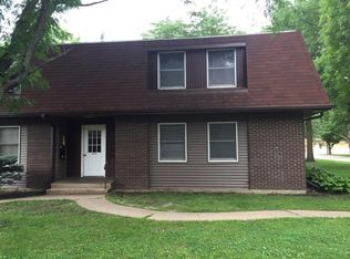 109 E 2nd St APT 5, Prophetstown, IL 61277