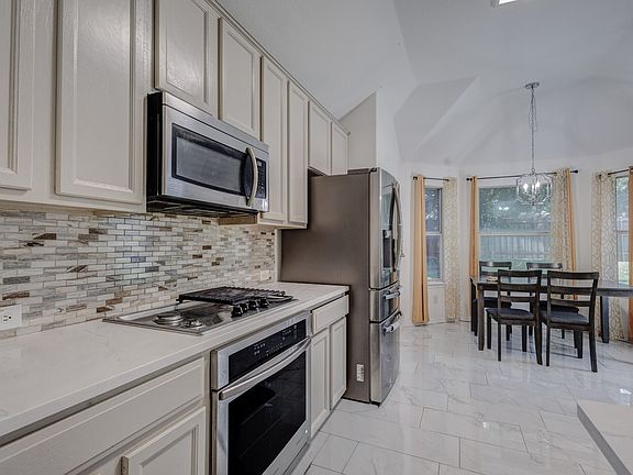 4th image of 10718 J A Forster Dr