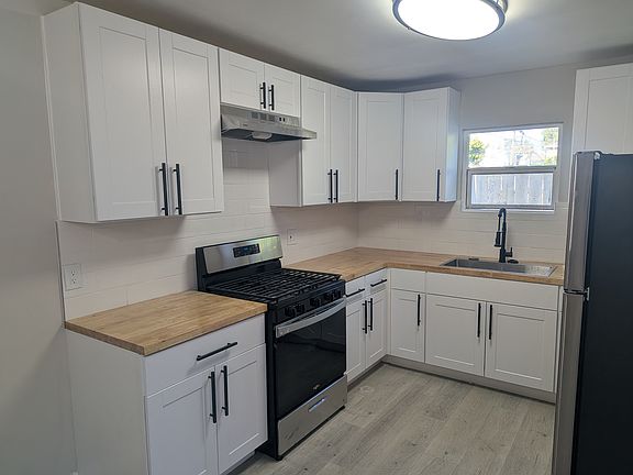 2nd image of 3450 Cherokee Ave #3450