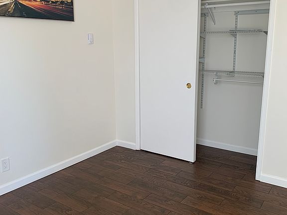 4th image of 672 Portofino Ln