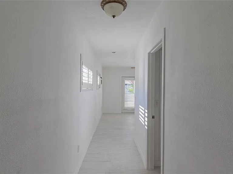 Bruce Ave — Photo 10