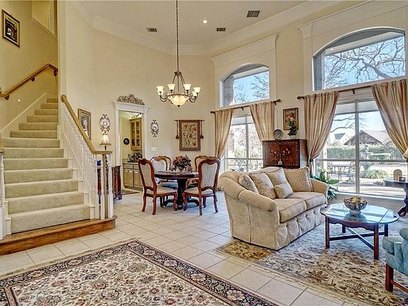 4th image of 1901 Stonecastle Dr