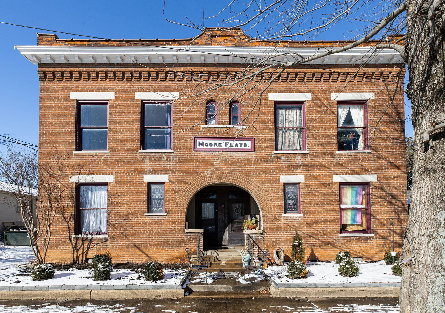 Historic Charm with Modern Amenities- 1/3 mile from Paducah Riverfront — Photo 3