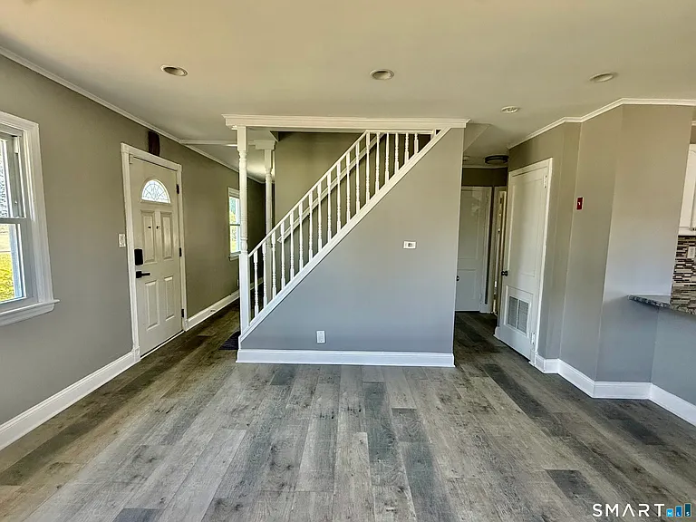 41 Albin Rd — Photo 7
