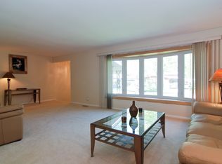 400 W Holly Ct, Glenwood, IL 60425
