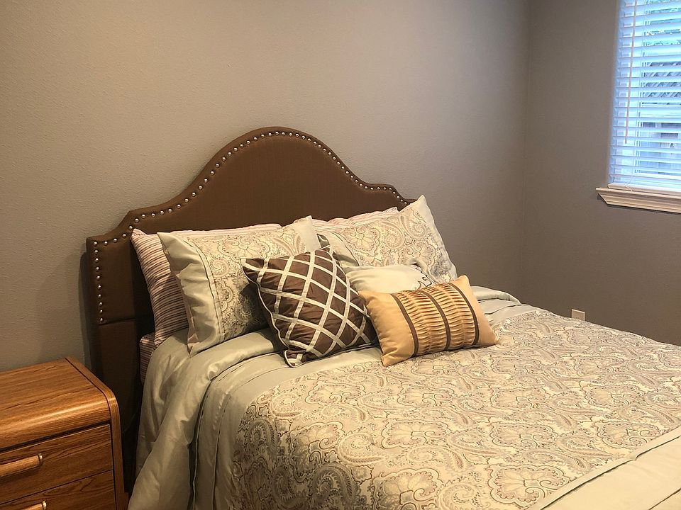 2nd image of 4229 Indigo Dr