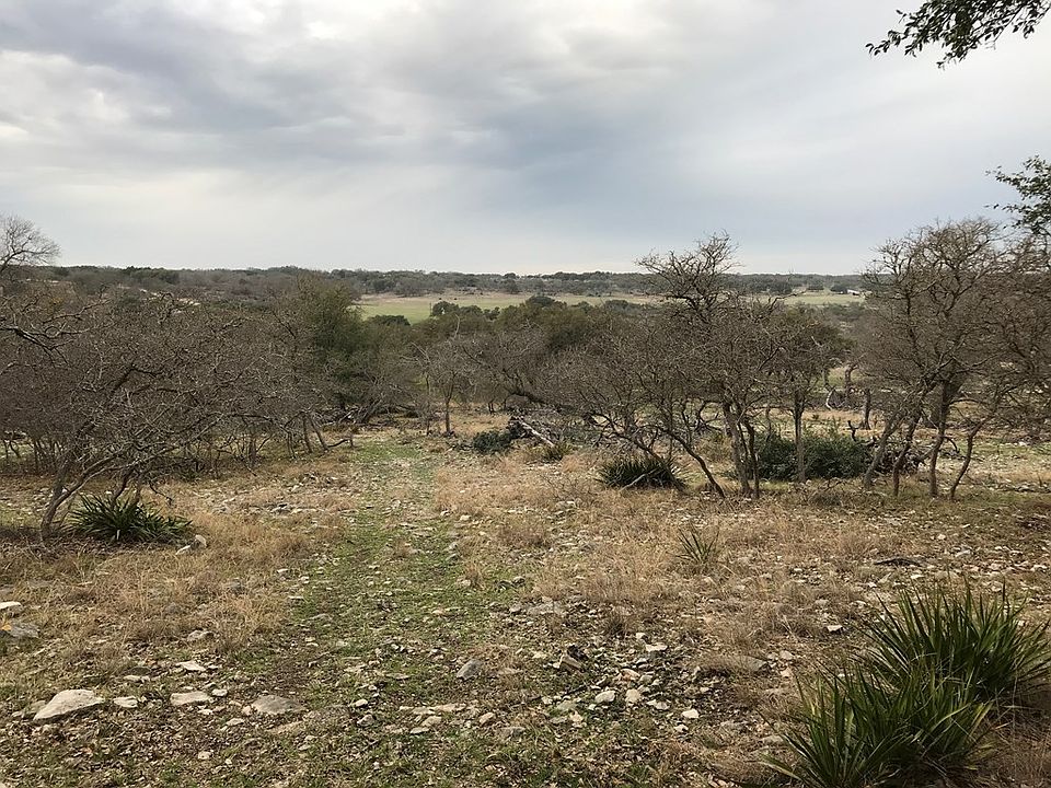 2nd image of 570 Eileens Ln