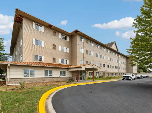 211 1st St NE APT 412, Rochester, MN 55906