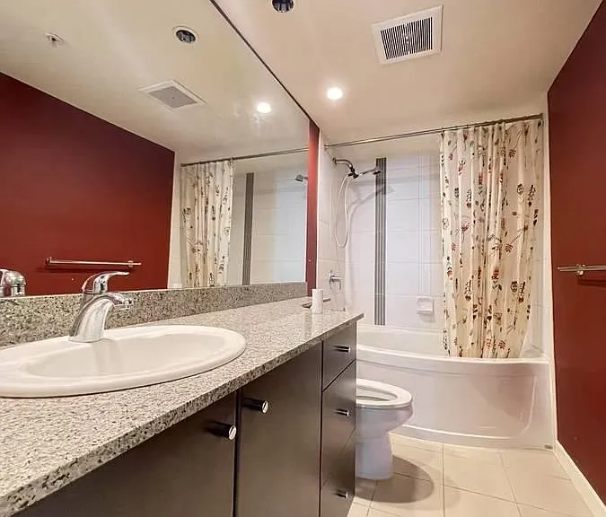 5088 Kwantlen St — Photo 10