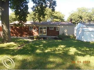 2nd image of 35443 Elmira St