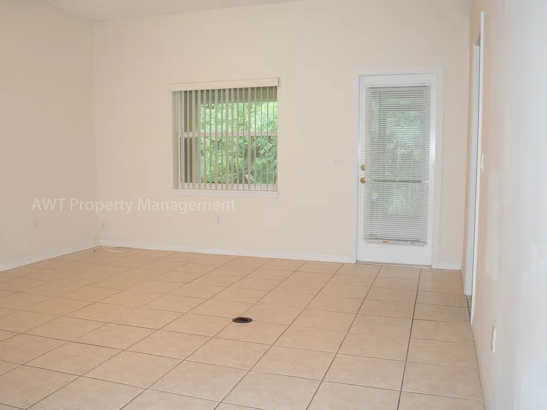 90 Farmsworth Dr #A — Photo 7