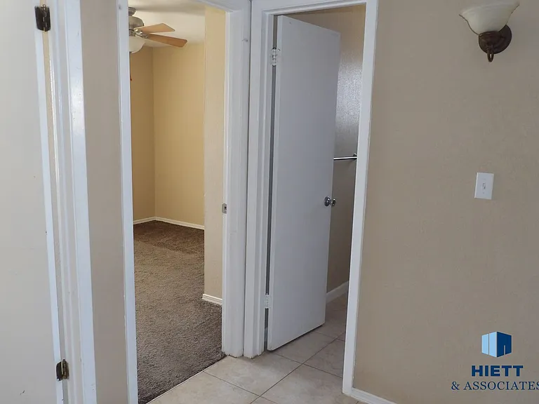 4624 Swan Dr — Photo 11