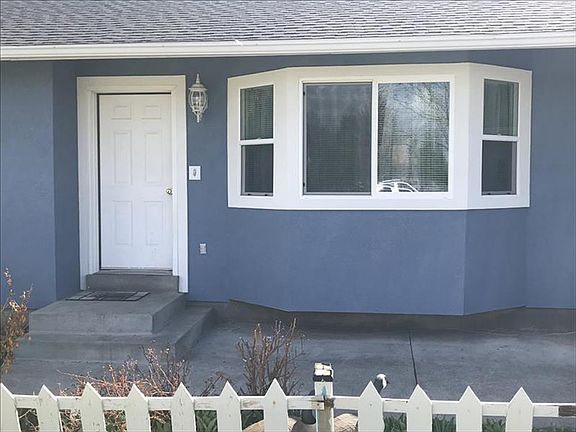 2nd image of 300 N Clary Ave