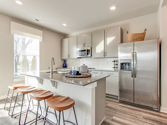 3rd image of 2315 Robert Gwynne Dr Lot 43