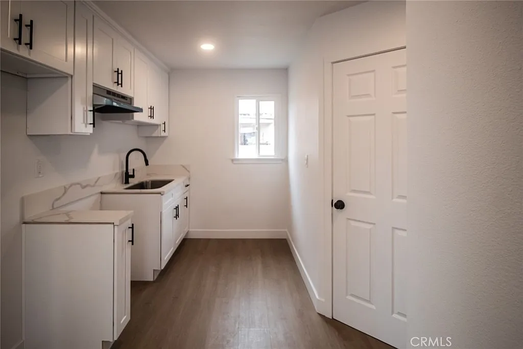 2 bed, 624 sqft, $2,600 — Photo 3
