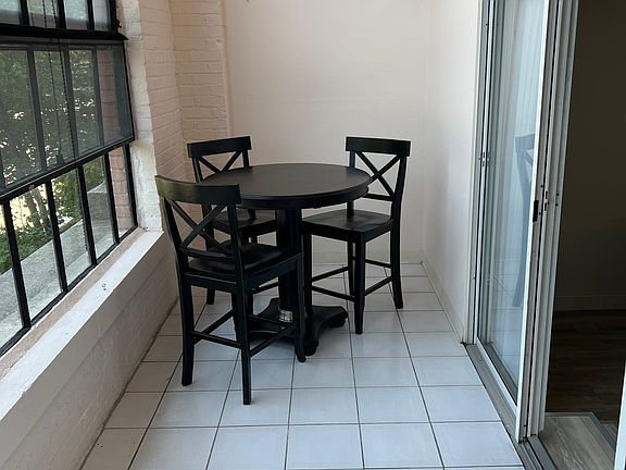 5th image of 2901 A St APT 107