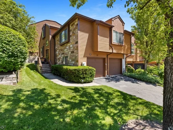 19 Schindler Dr, Rockaway Twp., NJ 07866