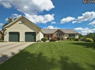 140 Leighton Ln, Akron, OH