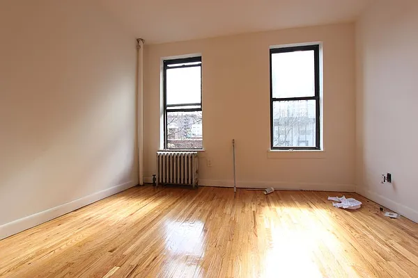 Rented by Dynamik Realty | media 2