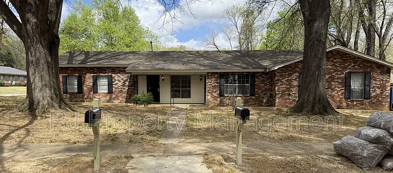 4352 Ann Arbor Ln
