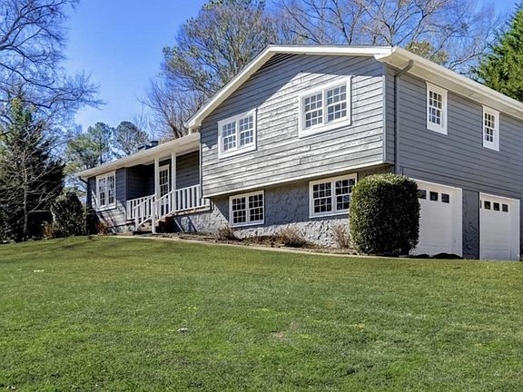 2nd image of 506 Rivercrest Dr
