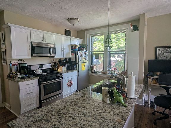 2nd image of 1201 Wolfrum St #Wf-6