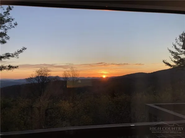 103 Upper Holiday Lane #G329, Beech Mountain, NC 28604