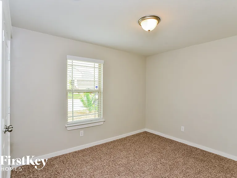 10518 Rosalina Loop — Photo 11