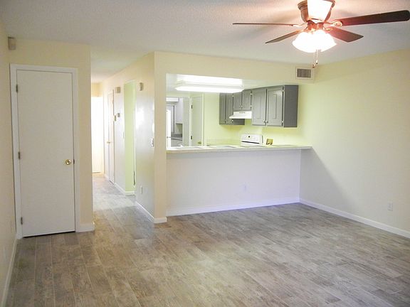 2nd image of 2956 Finsterwald Dr