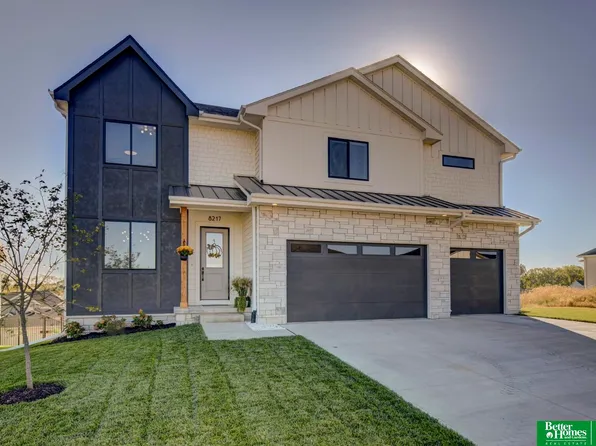 8217 N 167th Ave, Bennington, NE 68007