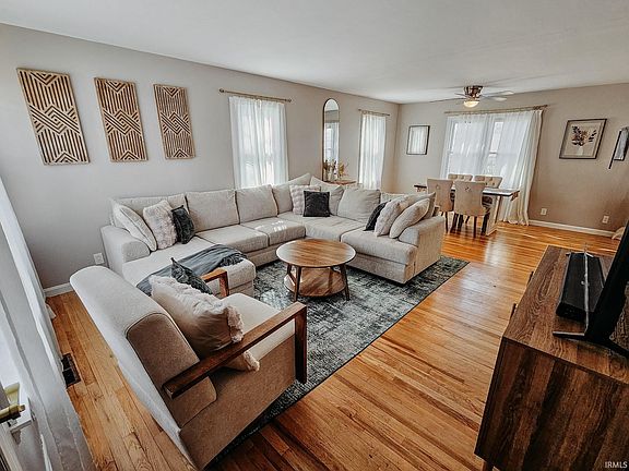 4th image of 1301 S Boeke Rd