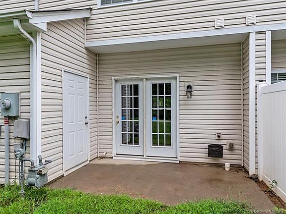 4th image of 8450 Big Creek Ct
