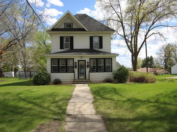 201 E Broadway St, Starbuck, MN 56381