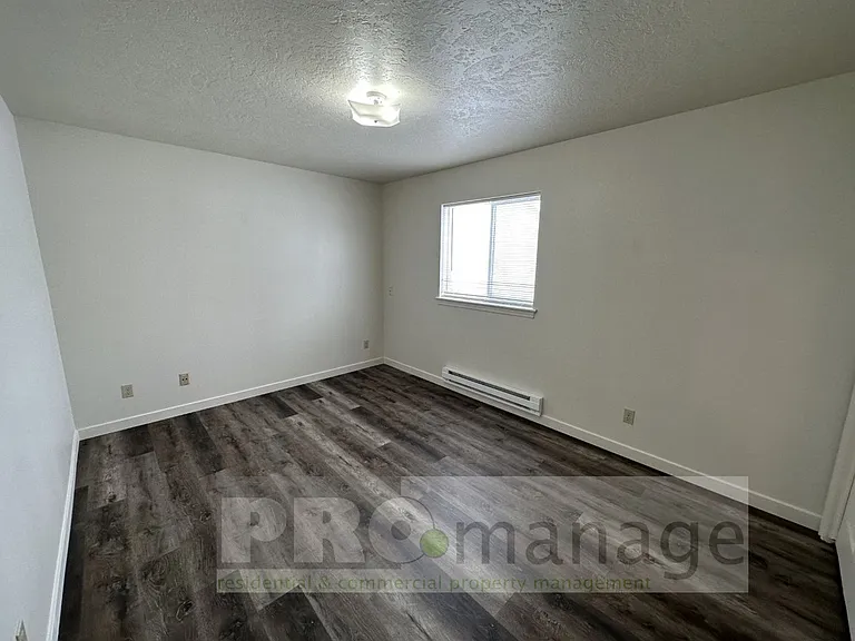 2161 - 2167 Meppen Dr. — Photo 22