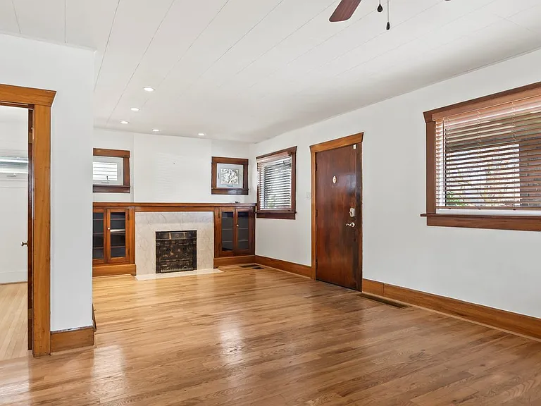 668 E Bryan Ave — Photo 3