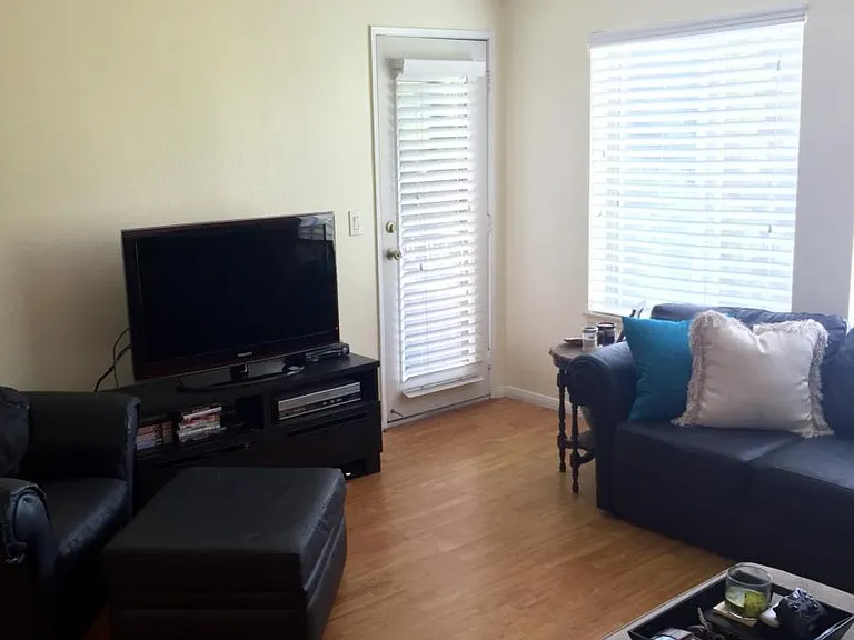 8889 Caminito Plaza Centro #7223 — Photo 12