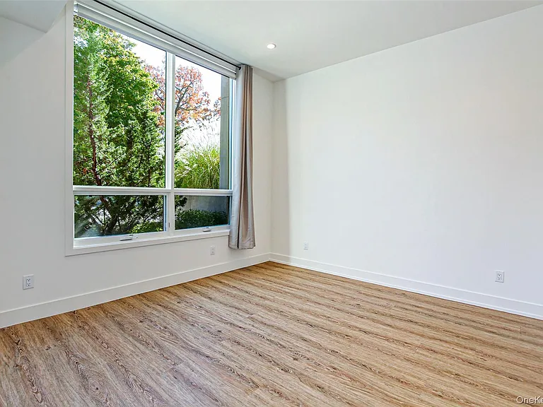 39 Washington Ave #202 — Photo 8