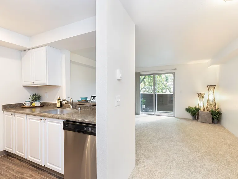 Kenmore Village Apartments — Photo 2