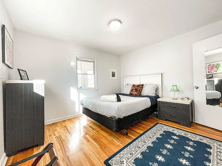 422 N Baldwin St — Photo 12