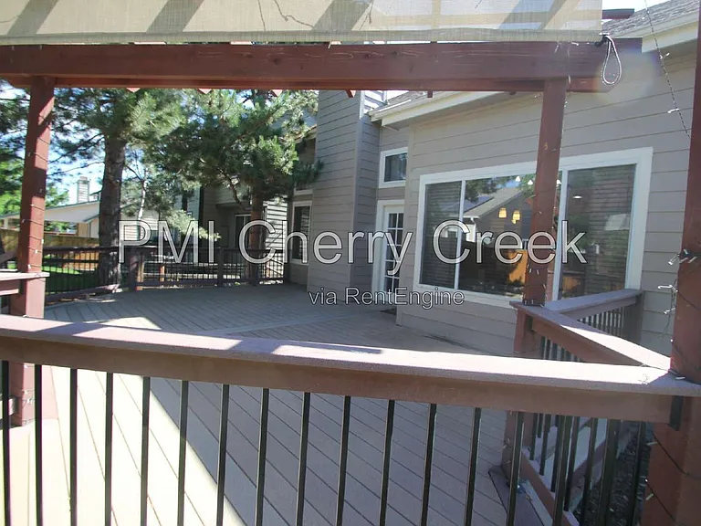 9800 Foxhill Cir — Photo 30
