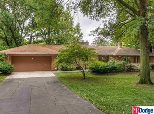 319 S 96th St, Omaha, NE 68114