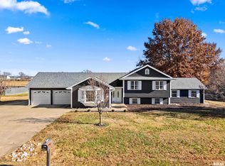 208 Country Dr, Green Valley, IL