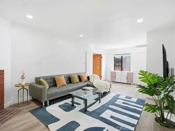 224 S Azusa Ave, West Covina, CA 91791