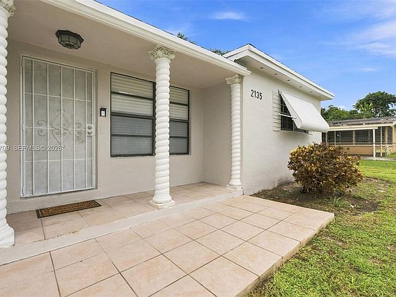 2nd image of 2135 NW 129th St